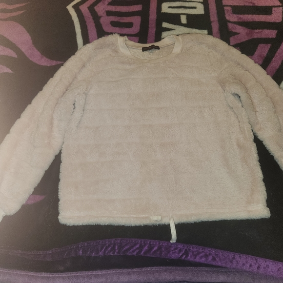 Pink fur almost famouse sweatshirt - Picture 1 of 3